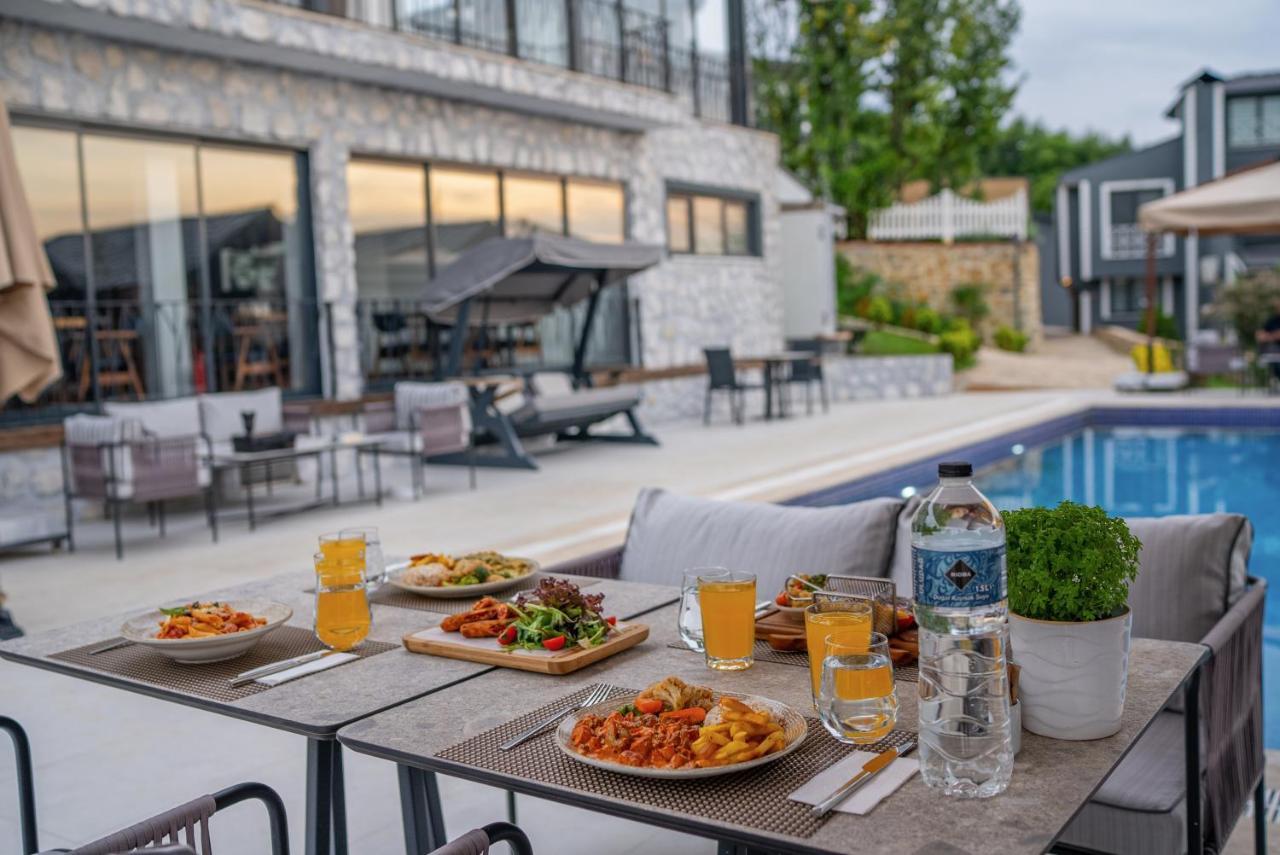 Alya Kartepe Villa Hotel コジャエリ エクステリア 写真